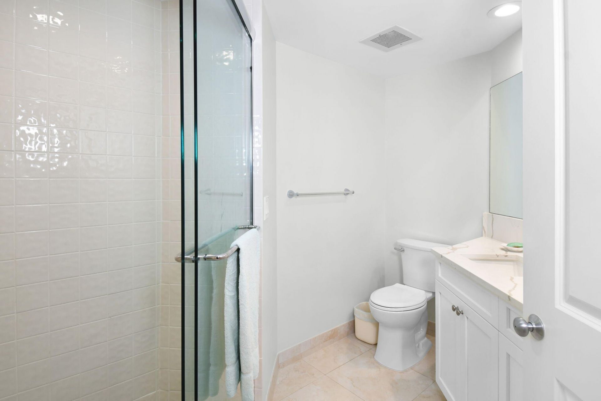 221 NE Plantation Road, Unit 316, Hutchinson Island, FL 34996 Photo