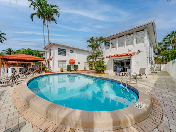 2724 NE 14th Street, Unit 5, Fort Lauderdale, FL 33304