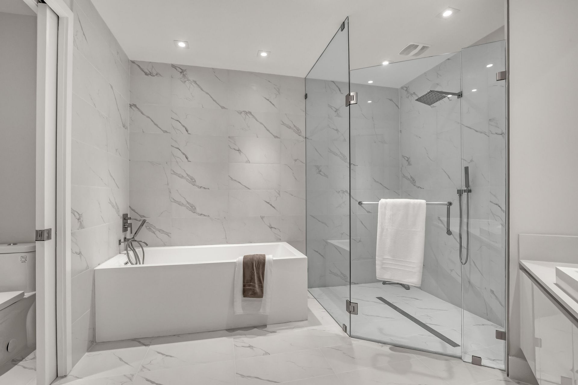 3100 N Ocean Drive, Unit H-1703, Riviera Beach, FL 33404 Photo