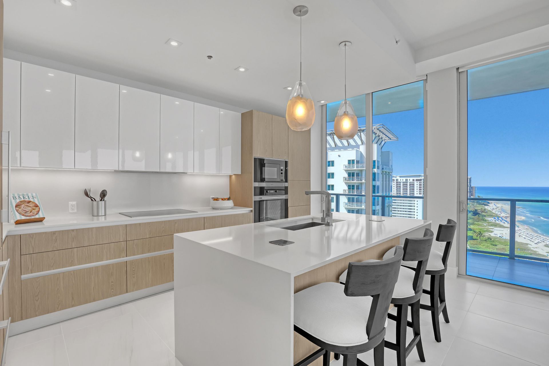 3100 N Ocean Drive, Unit H-1703, Riviera Beach, FL 33404 Photo