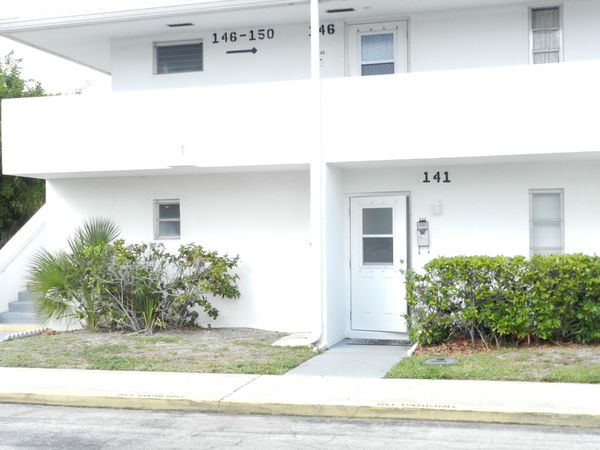 141 West Court, Royal Palm Beach, FL 33411