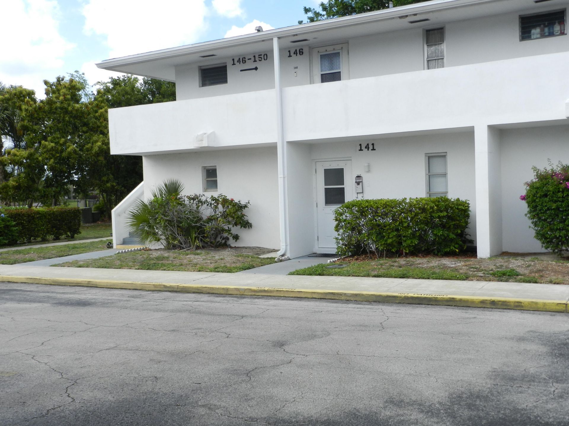 141 West Court, Royal Palm Beach, FL 33411 Photo