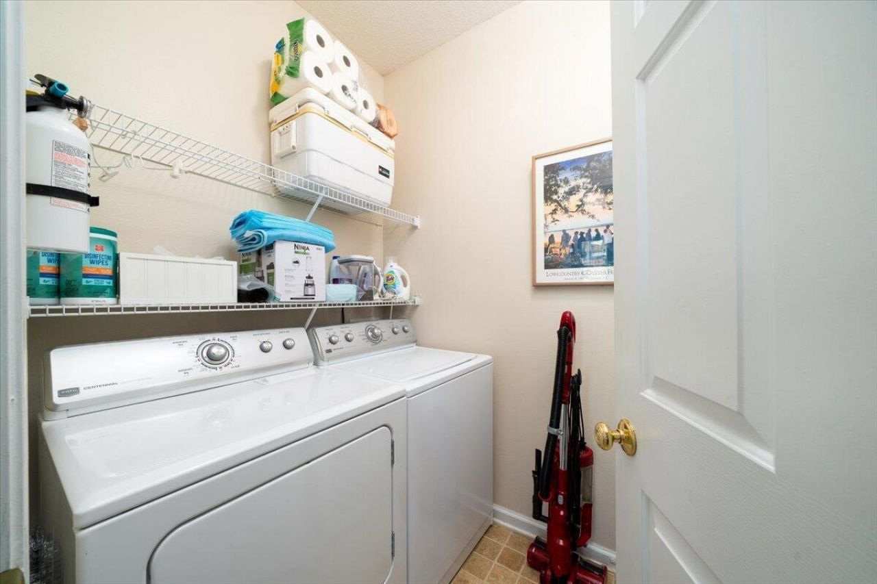 2216 Chatelain Way Photo 10