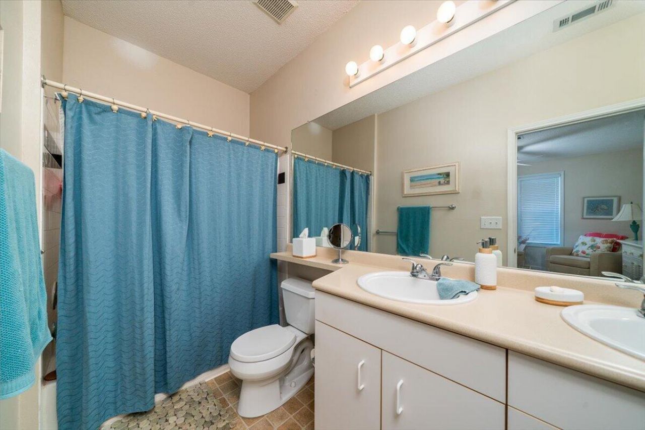 2216 Chatelain Way Photo 13