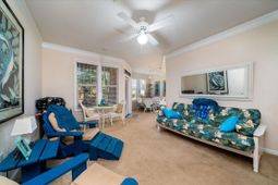 2216 Chatelain Way photo 4