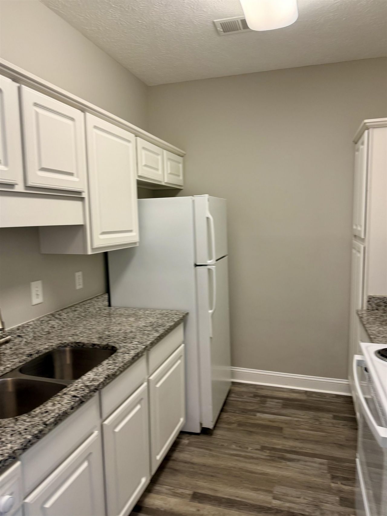 952 Algonquin Dr. Photo 10