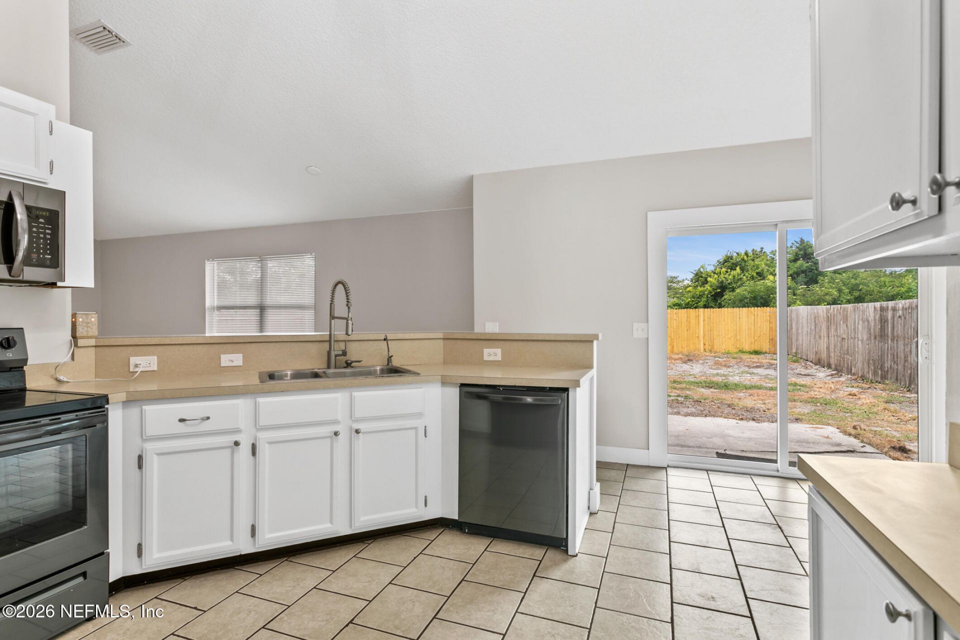 13335 Currituck Drive N, Jacksonville, FL 32225 Photo