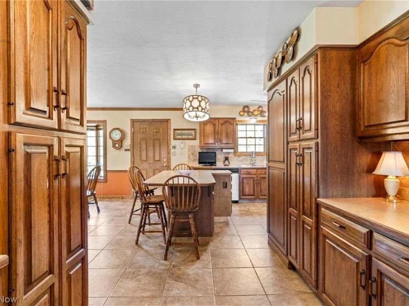 551 E Regency Circle , Canfield, OH 44406 Photo 15