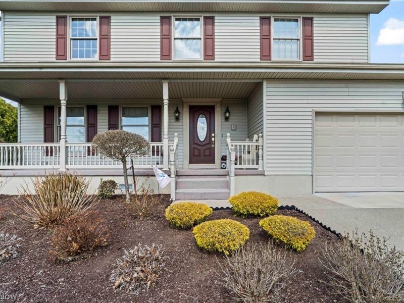 551 E Regency Circle , Canfield, OH 44406 Photo 2