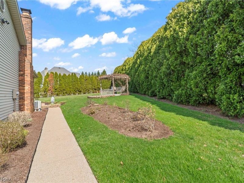 551 E Regency Circle , Canfield, OH 44406 Photo 39