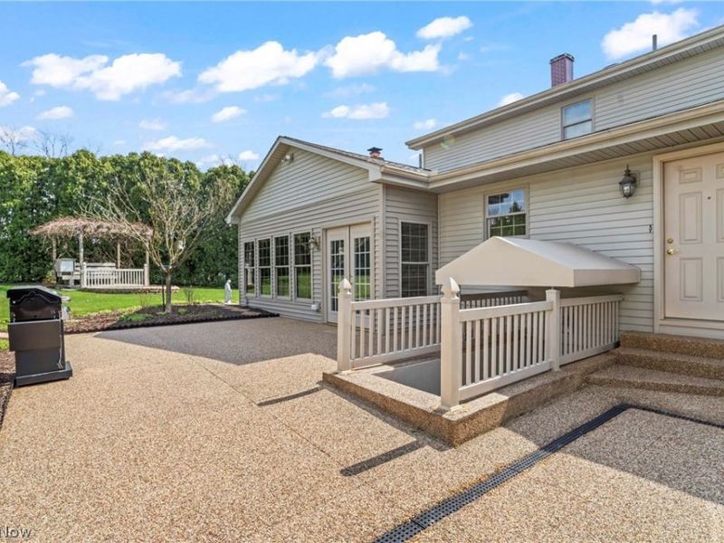 551 E Regency Circle , Canfield, OH 44406 Photo 41