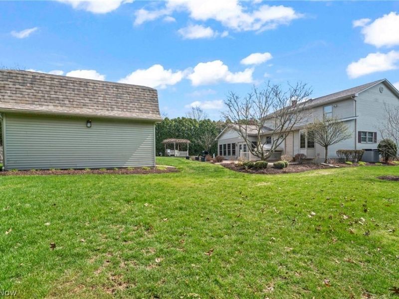 551 E Regency Circle , Canfield, OH 44406 Photo 45