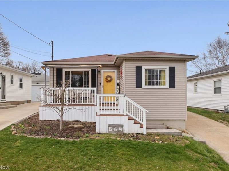 565 Lansing Road, Akron, OH 44312 Photo 1