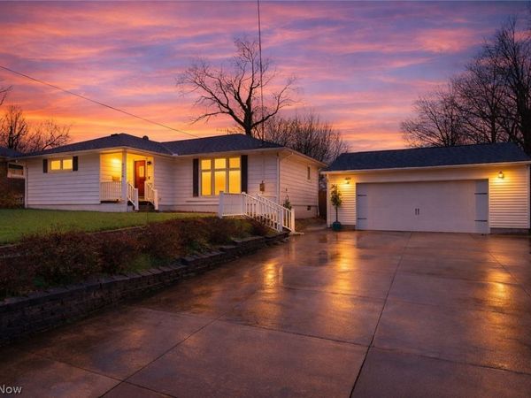 366 Lansing Road, Akron, OH 44312