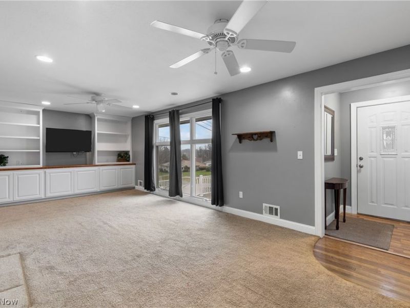 366 Lansing Road, Akron, OH 44312 Photo 3