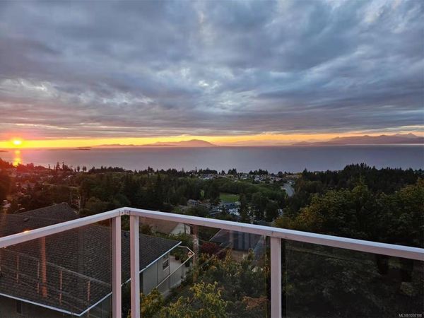 4975 Laguna Way , Nanaimo, BC V9T 5L6