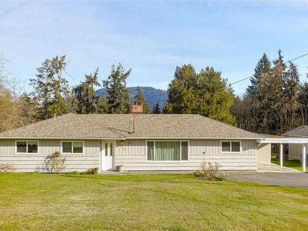 1655 Glen Rd, Cowichan Bay, BC V0R 1N1