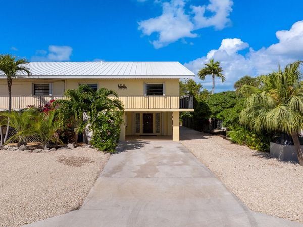 391 10th Street, KEY COLONY, FL 33051