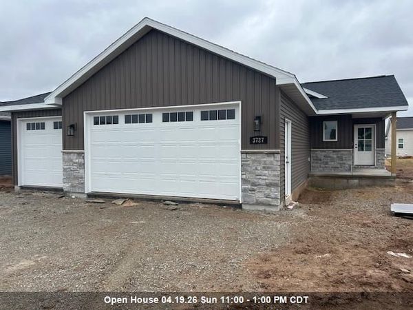 3727 E CALLALILLY LANE, Appleton, WI 54913
