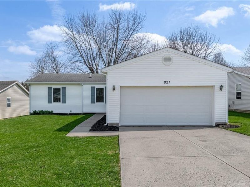 921 McDowell Street, Xenia, OH 45385 Photo 2