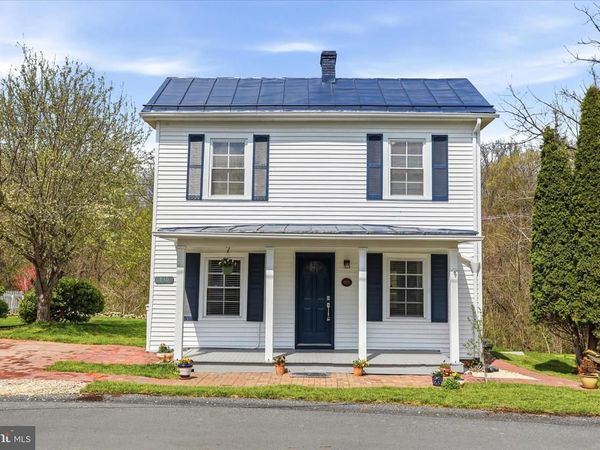 130 N HIGH STREET, EDINBURG, VA 22824