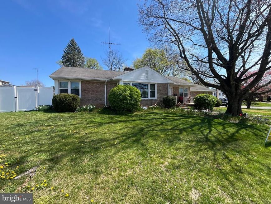 801 Mccosh Street, Hanover, PA 17331 Main Photo