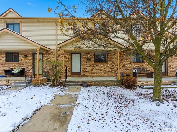 25927 New Forest Court, Chesterfield Twp, MI 48051