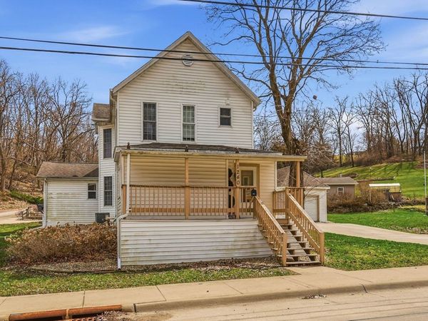 1240 Rosedale Avenue, Dubuque, IA 52001