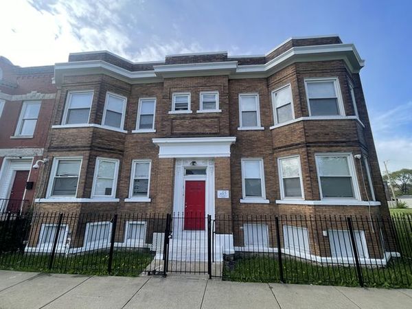 3123 W Monroe Street , Unit 2W, Chicago, IL 60612