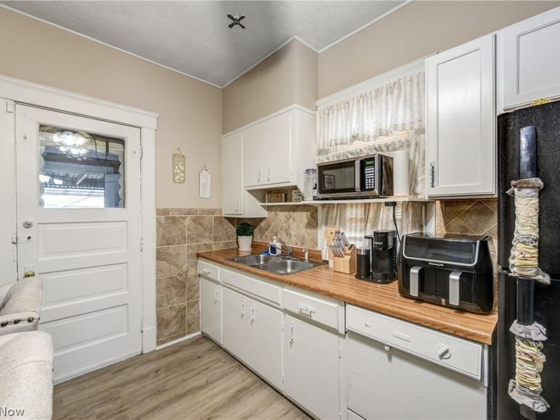 15301 Daniel Avenue, Cleveland, OH 44110 Photo 22