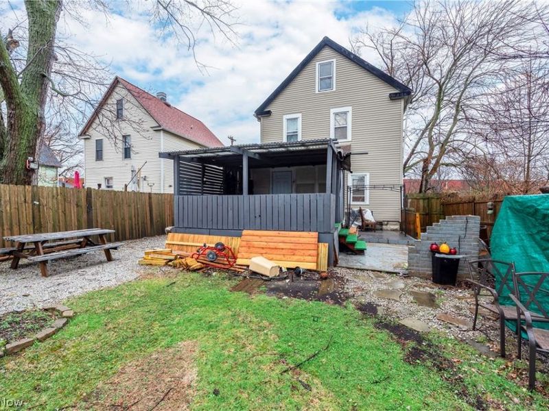 15301 Daniel Avenue, Cleveland, OH 44110 Photo 4