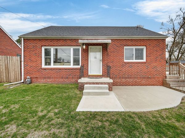 2500 Watrous Avenue, Des Moines, IA 50321