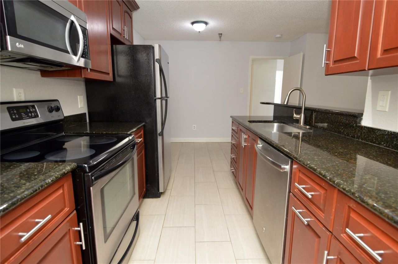 10265 Gandy Boulevard N, Unit 1707, Saint Petersburg, FL 33702 Photo