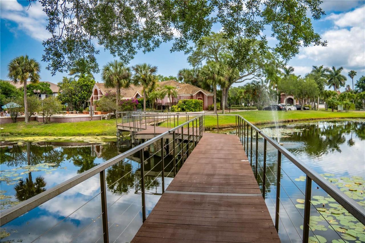 10265 Gandy Boulevard N, Unit 1707, Saint Petersburg, FL 33702 Photo