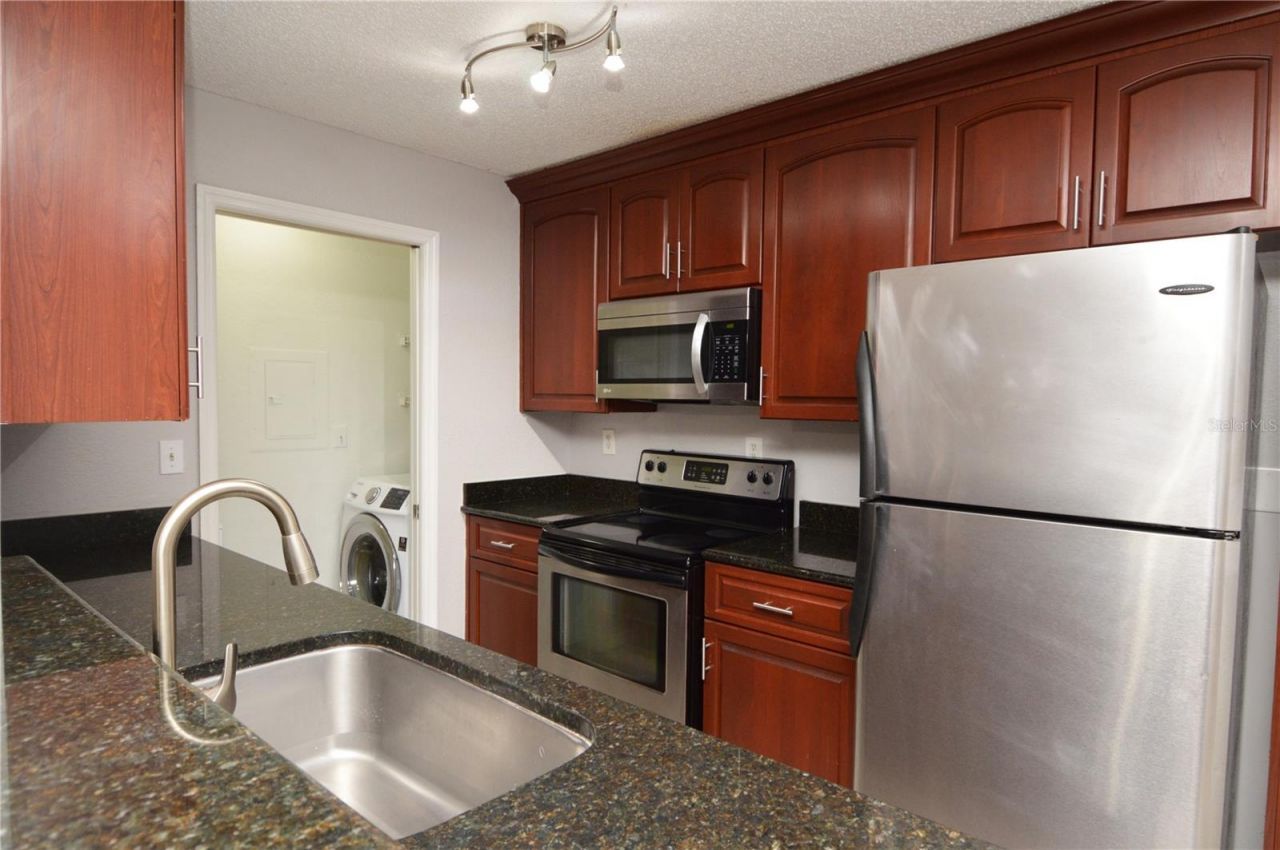 10265 Gandy Boulevard N, Unit 1707, Saint Petersburg, FL 33702 Photo