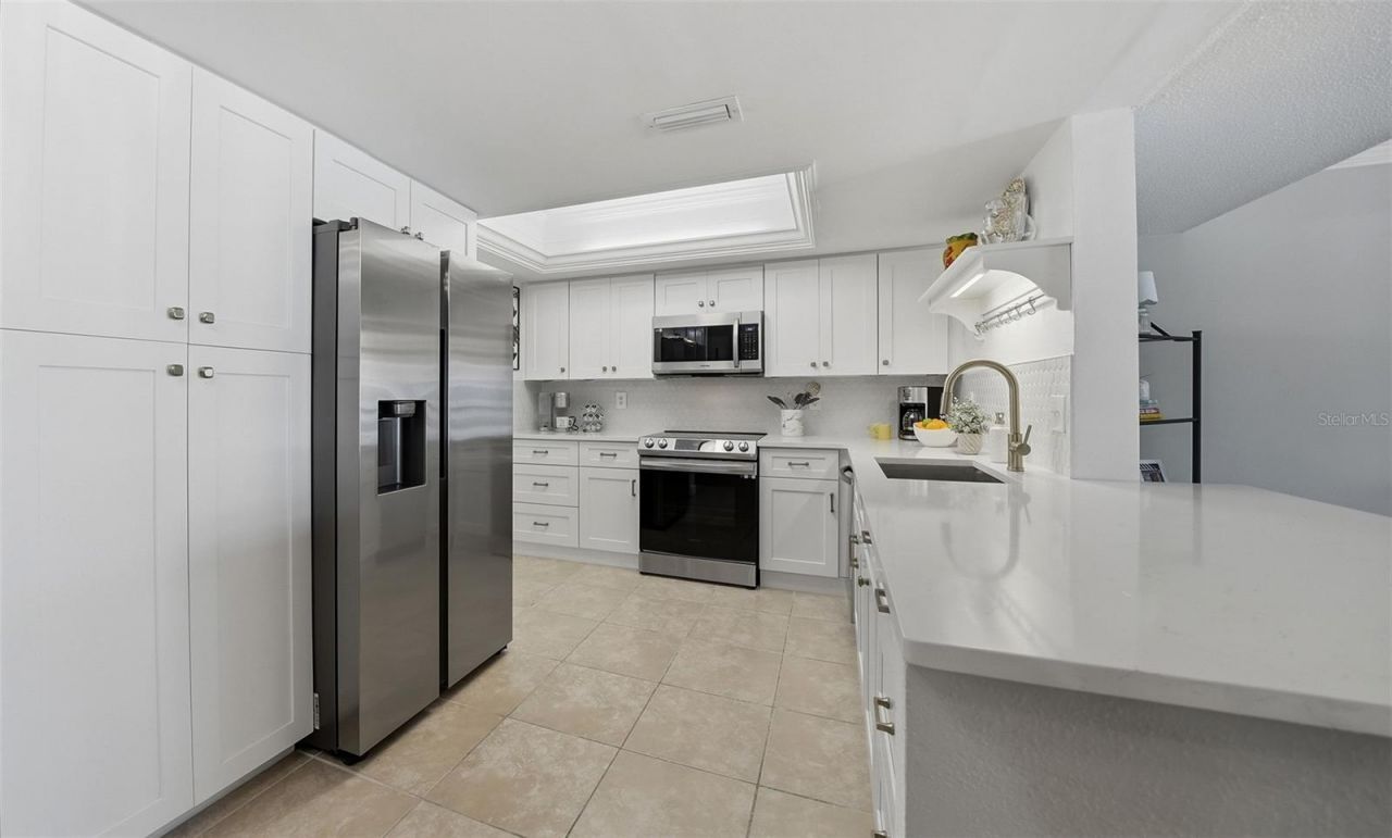 199 Whispering Sands Drive, Unit 204, Sarasota, FL 34242 Photo