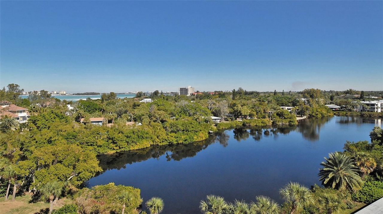 199 Whispering Sands Drive, Unit 204, Sarasota, FL 34242 Photo