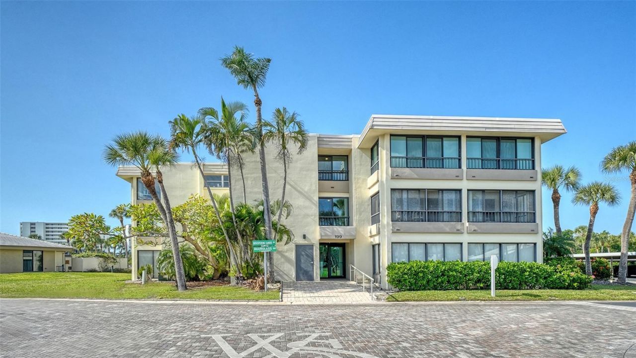 199 Whispering Sands Drive, Unit 204, Sarasota, FL 34242 Photo