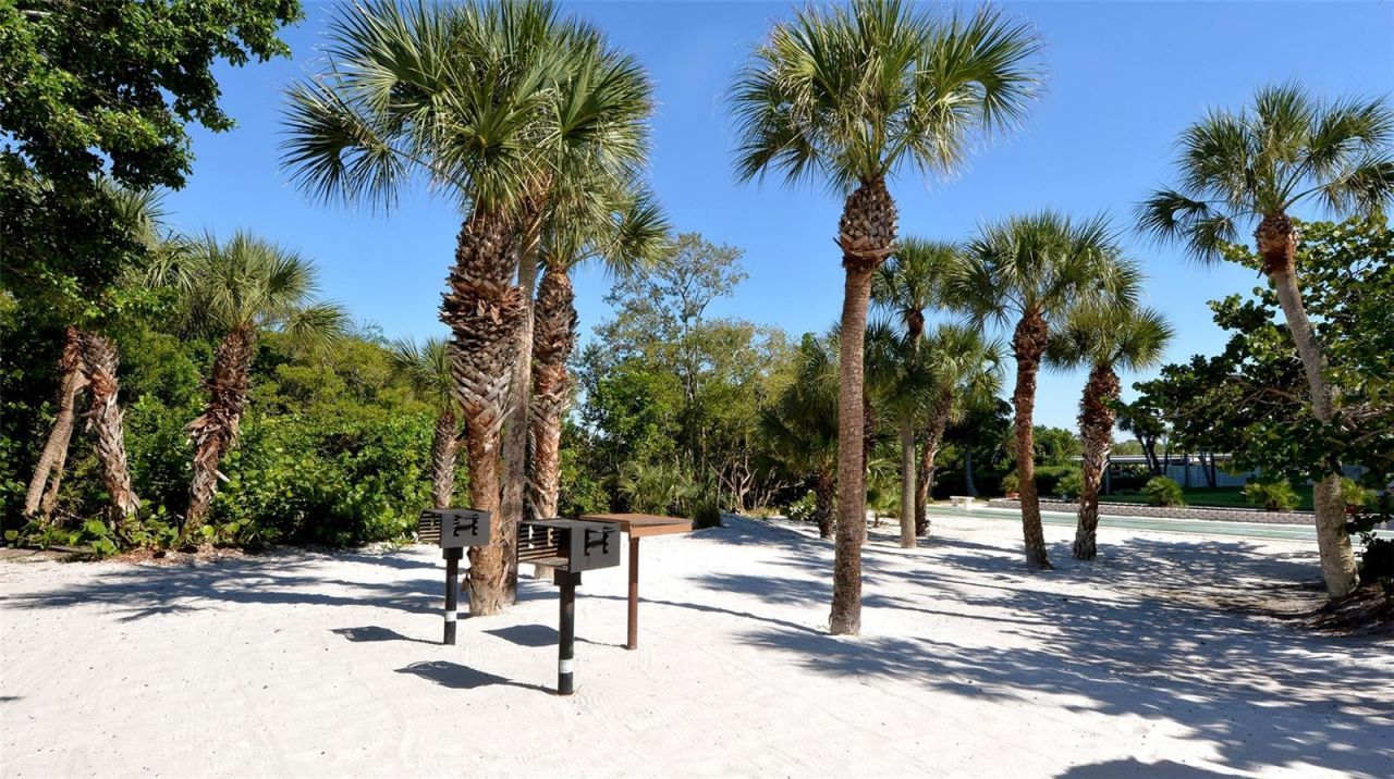 199 Whispering Sands Drive, Unit 204, Sarasota, FL 34242 Photo