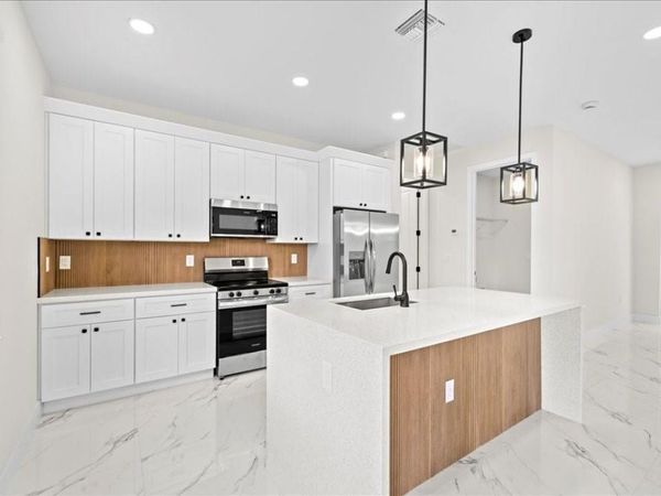 365 PERL STREET , PORT CHARLOTTE, FL 33954