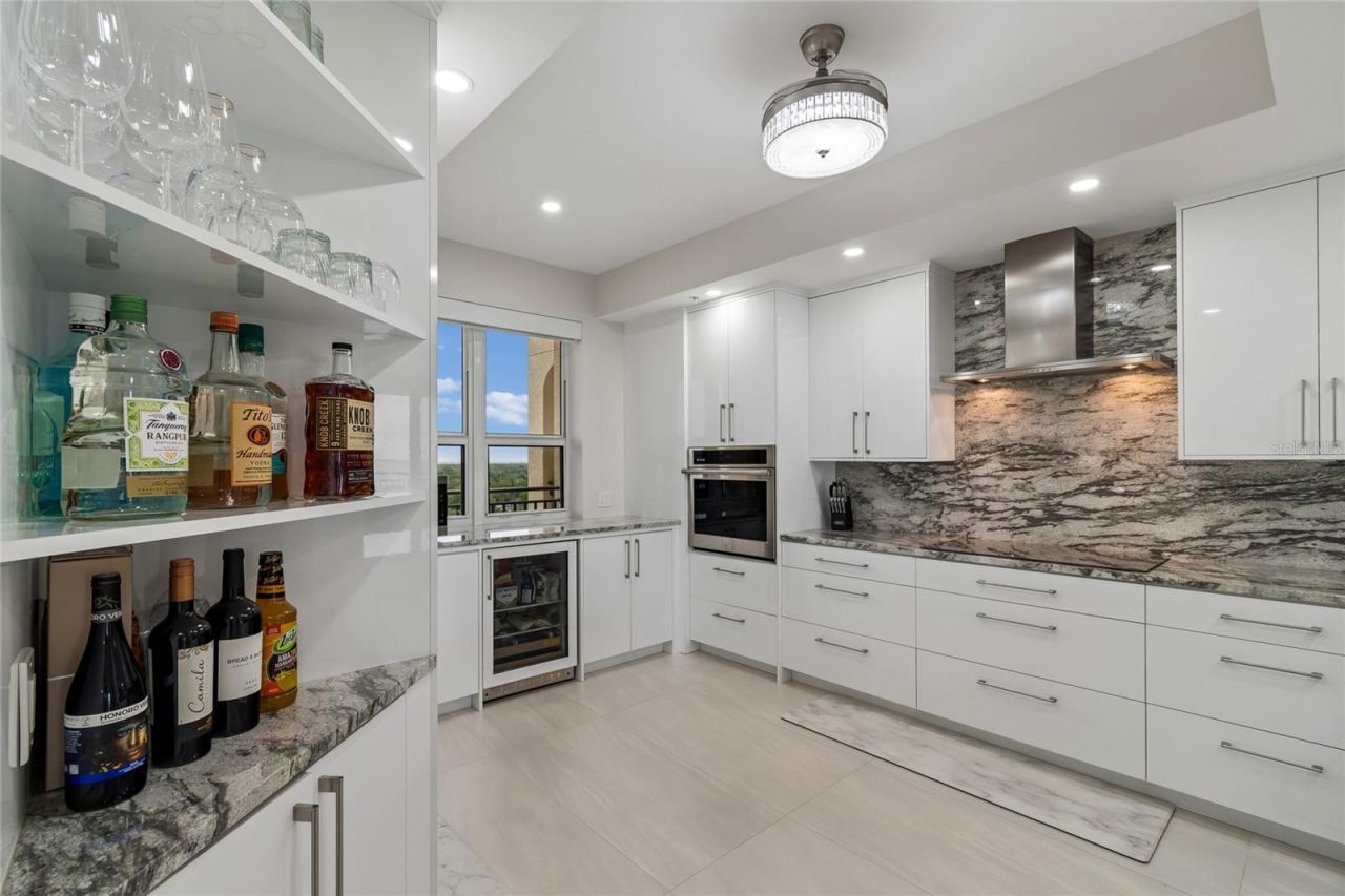 5823 Bowen Daniel Drive, Unit 1103, Tampa, FL 33616 Photo