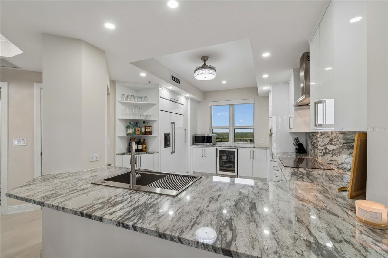 5823 Bowen Daniel Drive, Unit 1103, Tampa, FL 33616 Photo