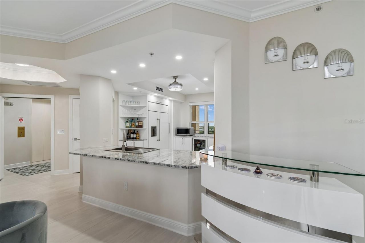 5823 Bowen Daniel Drive, Unit 1103, Tampa, FL 33616 Photo