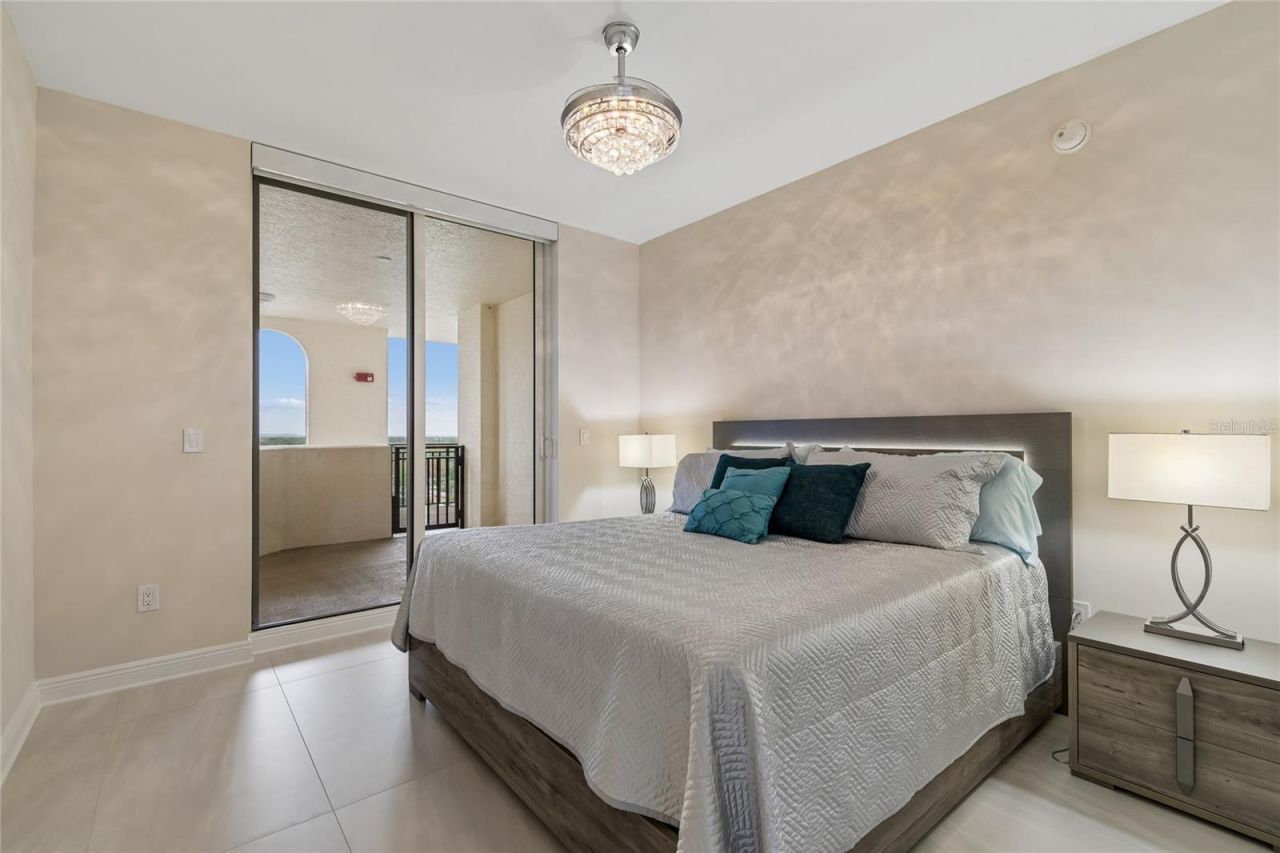 5823 Bowen Daniel Drive, Unit 1103, Tampa, FL 33616 Photo