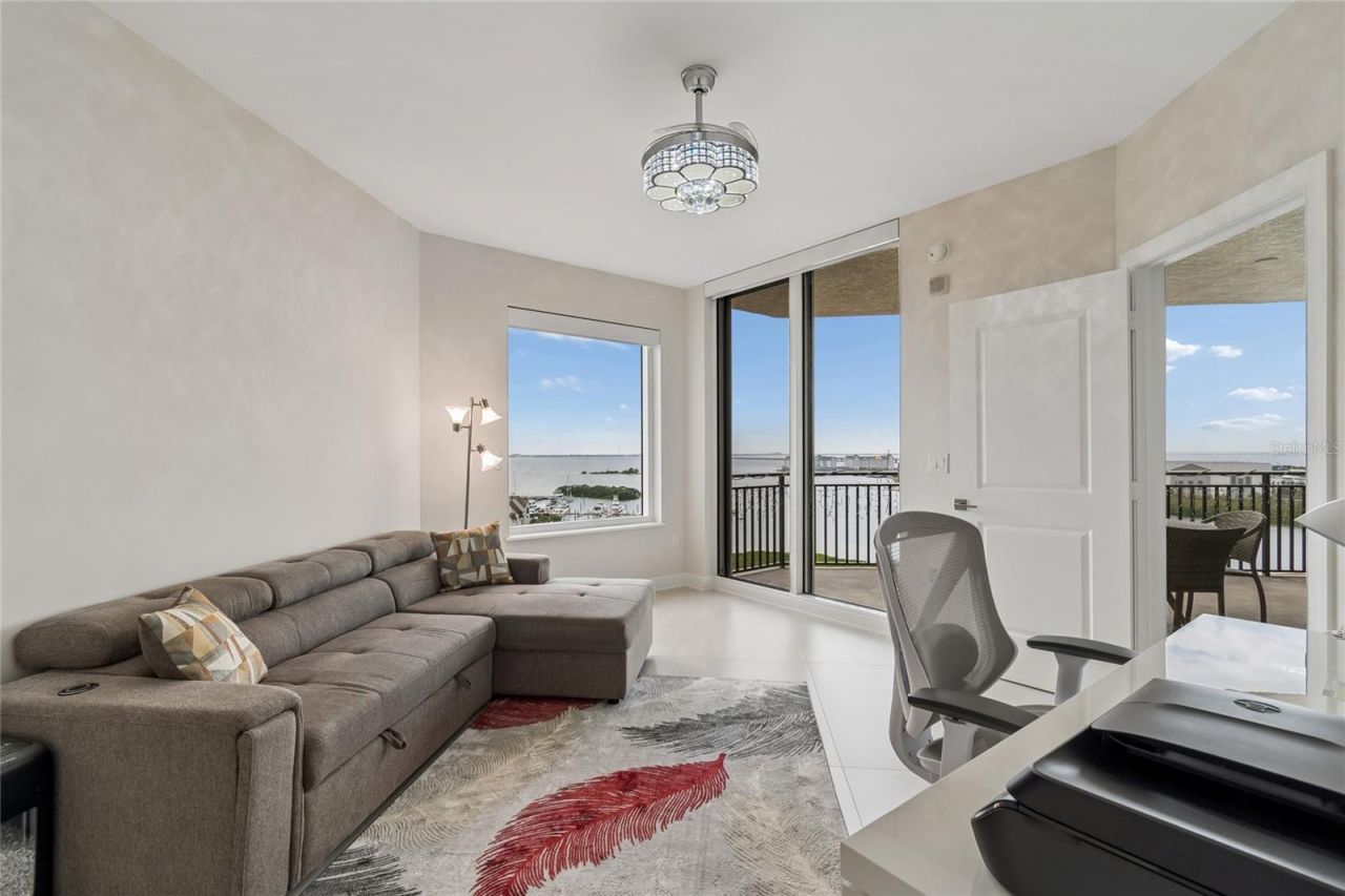 5823 Bowen Daniel Drive, Unit 1103, Tampa, FL 33616 Photo