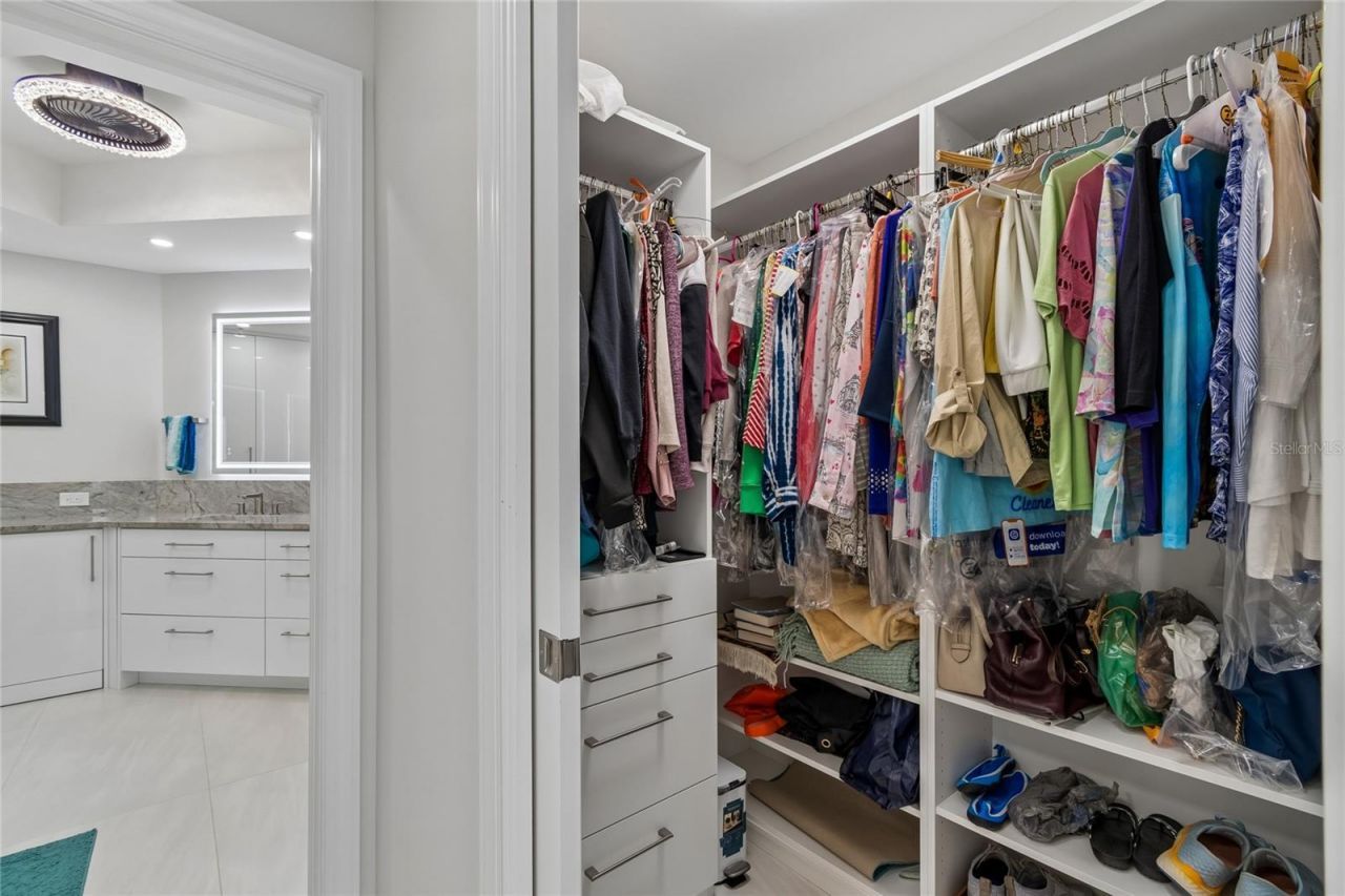 5823 Bowen Daniel Drive, Unit 1103, Tampa, FL 33616 Photo