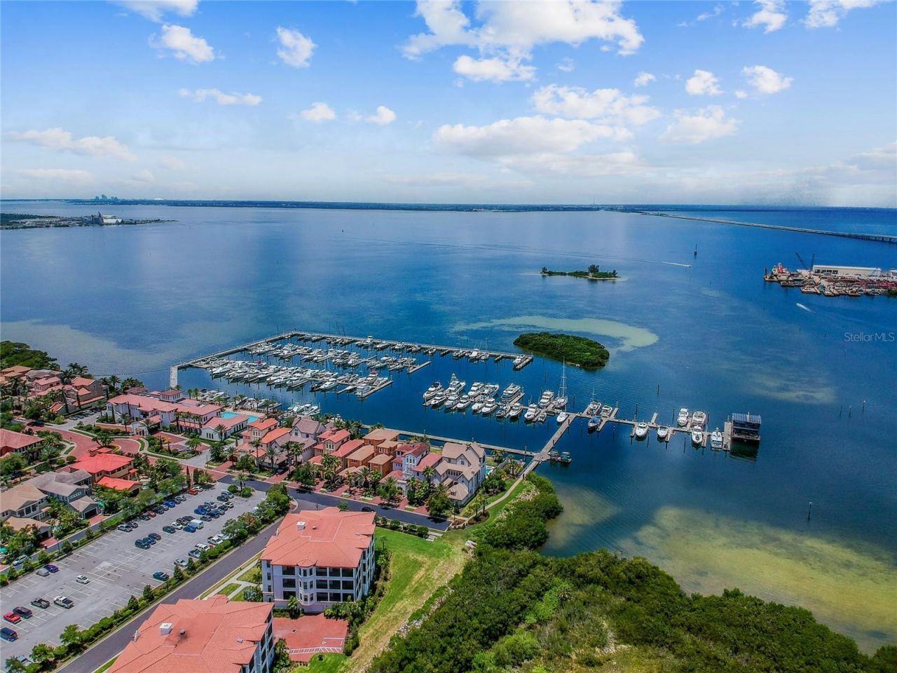 5823 Bowen Daniel Drive, Unit 1103, Tampa, FL 33616 Photo