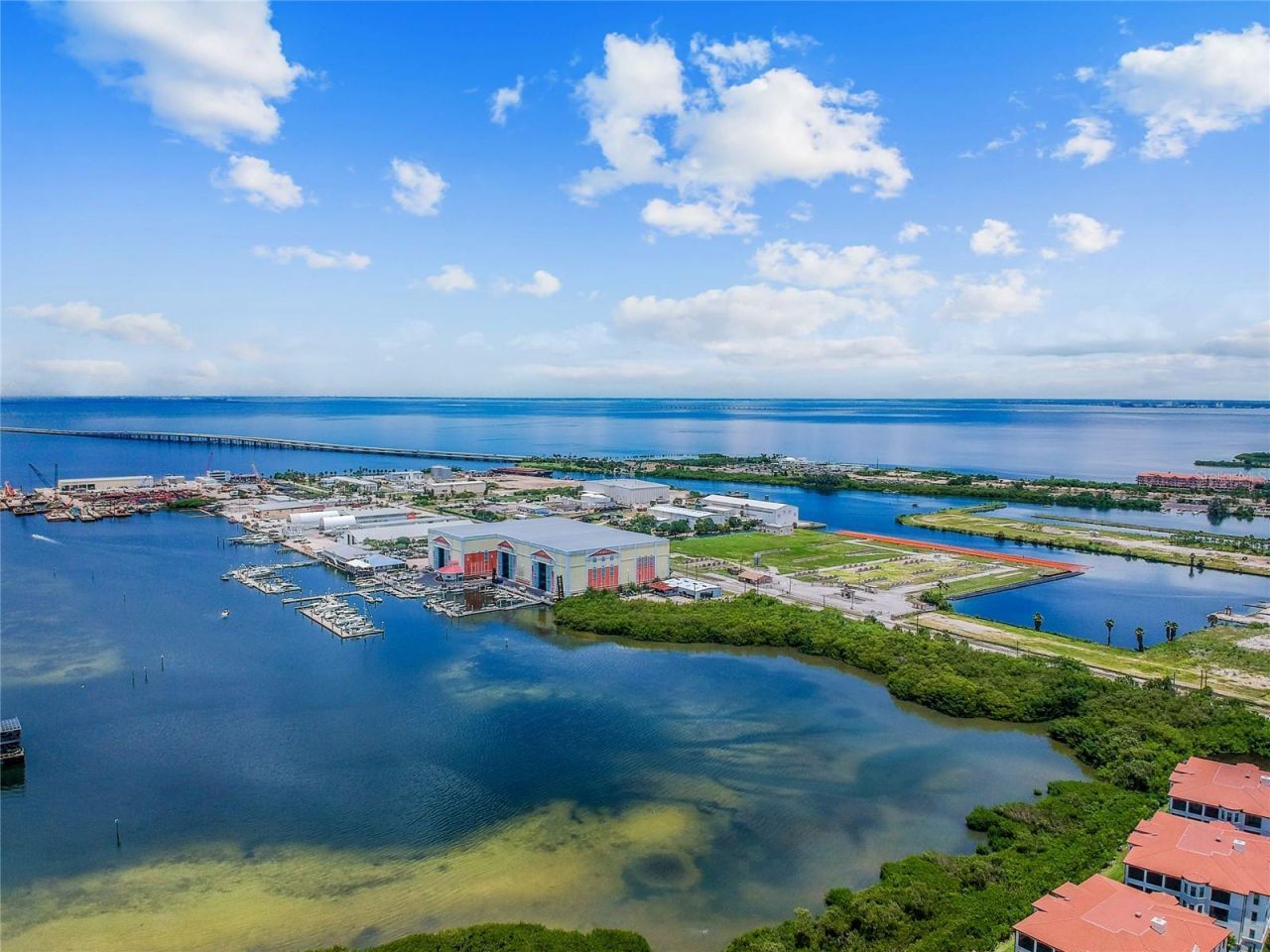 5823 Bowen Daniel Drive, Unit 1103, Tampa, FL 33616 Photo