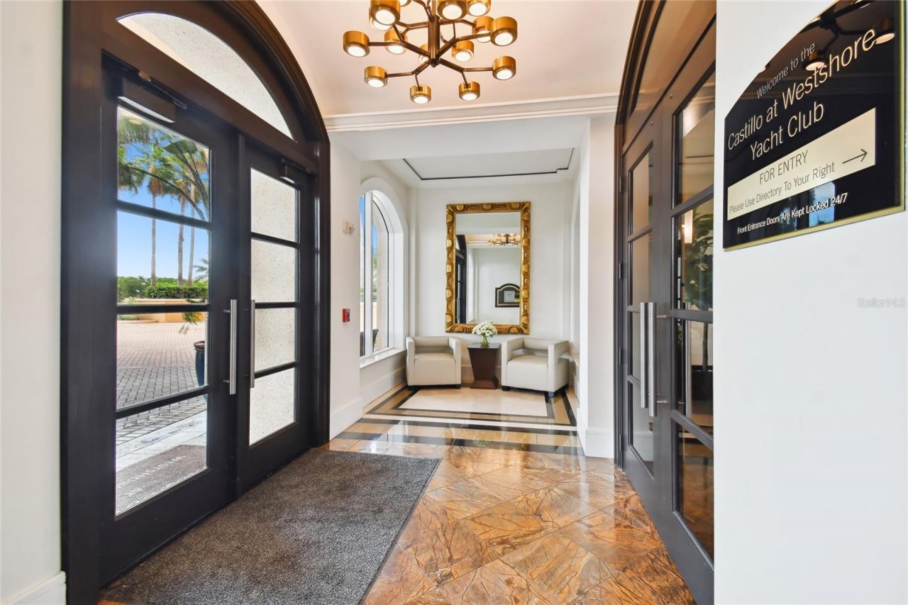 5823 Bowen Daniel Drive, Unit 1103, Tampa, FL 33616 Photo