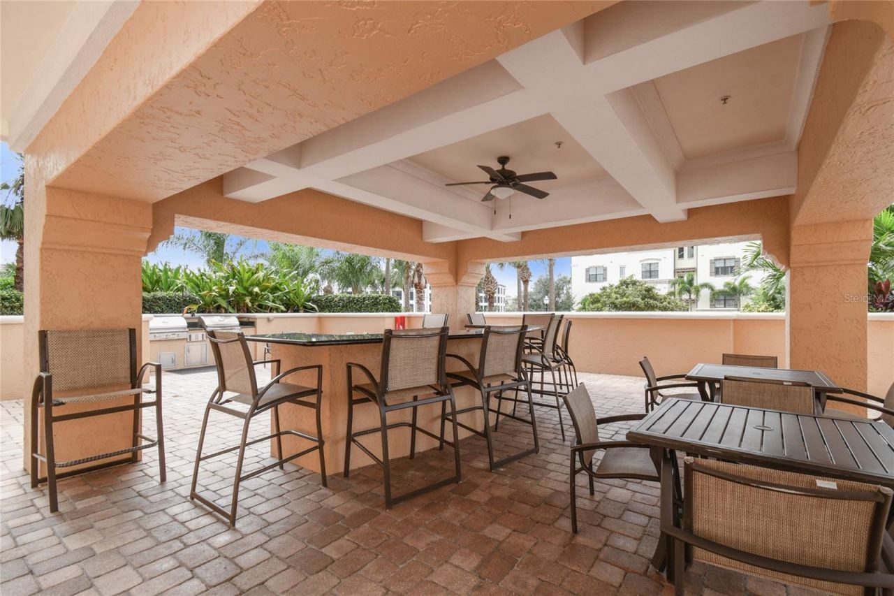 5823 Bowen Daniel Drive, Unit 1103, Tampa, FL 33616 Photo